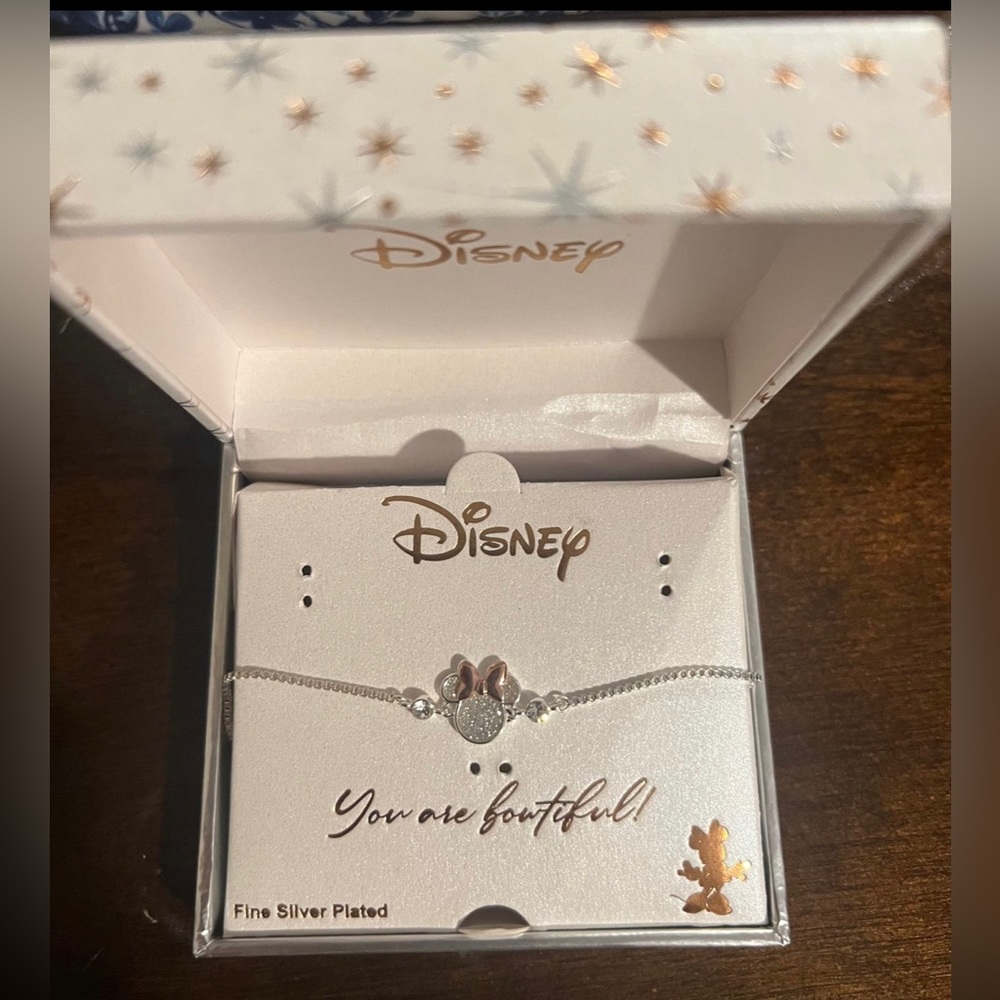 Minnie mouse bracelet
